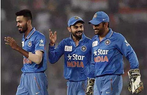 നൂറ് ബോള്‍ ക്രിക്കറ്റ് കളിക്കാന്‍ ഇന്ത്യന്‍ കളിക്കാരും പോയേക്കും; ഗിവ് ആന്‍ഡ് ടേക്കിന് ബിസിസിഐ 