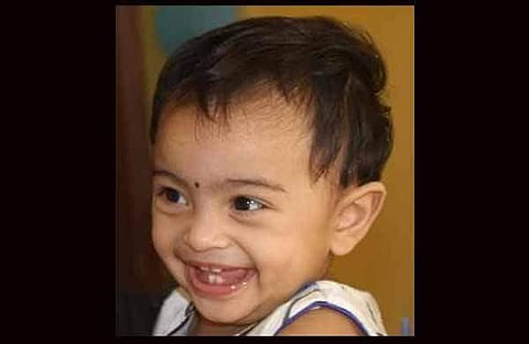 വീടിന്റെ പൂമുഖത്ത് അലങ്കാരത്തിനായി സ്ഥാപിച്ച ജലസംഭരണിയില്‍ വീണ് ഒന്നര വയസുകാരി മരിച്ചു