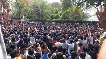 ജിന്ന വിവാദം; അലിഗഡില്‍ ഇന്റര്‍നെറ്റ് ബന്ധം വിച്ഛേദിച്ചു