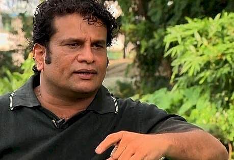 കോടിയേരിയും കുമ്മനവും കണ്ടാല്‍ കുത്തി കൊല്ലാത്തിടത്തോളം കാലം ഇത് രാഷ്ട്രീയ കൊലപാതകമല്ല: കണ്ണൂരിലെ കൊലപാതകങ്ങളെക്കുറിച്ച് ഹരീഷ് പേരടി