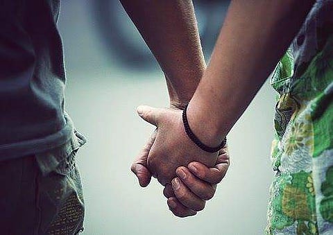 ഒളിച്ചോടാനുള്ള പണത്തിനായി തട്ടിക്കൊണ്ടുപോകൽ നാടകം; 19-കാരി മാതാപിതാക്കളോട് ചോദിച്ചത് ഒരു കോടി, പൊലീസെത്തിയപ്പോൾ കാമുകൻ ഓടിരക്ഷപ്പെട്ടു