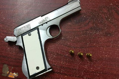 അഴിമതിക്കേസുകള്‍ പുറത്തുകൊണ്ടുവന്ന വിവരാവകാശ പ്രവര്‍ത്തകനെ വെടിവച്ച് കൊന്നു 