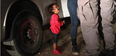 ടൈം മാഗസിന്റെ ആ ചിത്രം വ്യാജം? അത് തന്റെ മകളെന്ന് ഹോണ്ടുറാസ് പൗരന്‍, അമ്മയും കുഞ്ഞും ഷെല്‍ട്ടര്‍ ഹോമിലെന്ന് ഡെനിസ് 