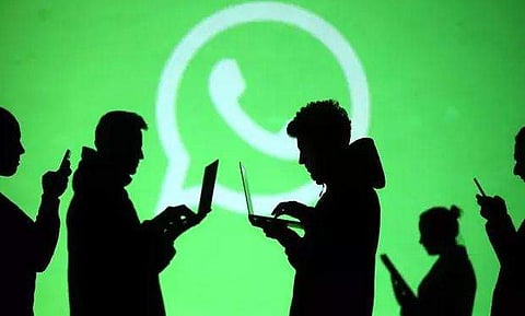 വാട്ട്‌സാപ്പ് ഫോര്‍വേഡുകള്‍ ജീവനെടുക്കുമ്പോള്‍!കുട്ടിയെ തട്ടിക്കൊണ്ട് പോയതായി വ്യാജ സന്ദേശം;ഗുജറാത്തില്‍ യുവതിയെ ആള്‍ക്കൂട്ടം തല്ലിക്കൊന്നു 