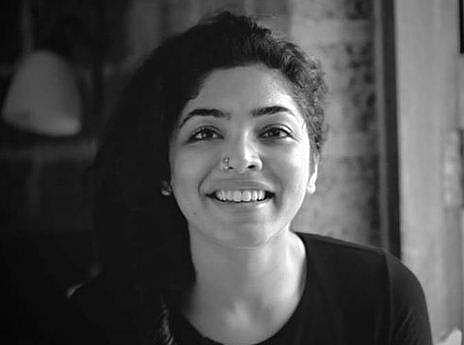 'അടുത്ത തലമുറയ്‌ക്കെങ്കിലും ആത്മാഭിമാനത്തോടെ ജീവിക്കണം';അമ്മ വിടുന്നുവെന്ന് റിമ കല്ലിങ്കല്‍