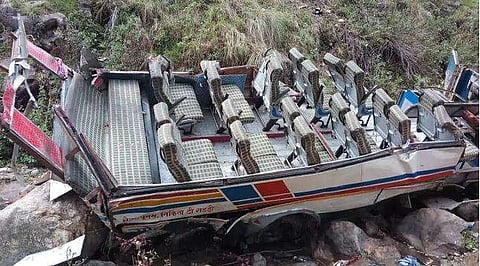 ഉത്തരാഖണ്ഡ് ബസപകടം: മരണം 48 ആയി, മരണസംഖ്യ ഉയര്‍ന്നേക്കുമെന്ന് റിപ്പോര്‍ട്ട്