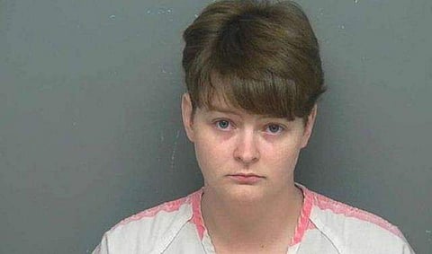 രണ്ട് വയസുള്ള പെണ്‍ കുഞ്ഞിനെ സെക്‌സ് റാക്കറ്റിന് വില്‍ക്കാന്‍ ശ്രമിച്ചു; 25 കാരിയായ മാതാവിന് 40 വര്‍ഷം തടവ്