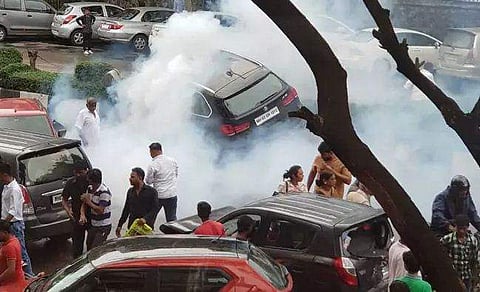 അശ്രദ്ധമായി വാഹനമോടിച്ച് മുന്നുകാറുകള്‍ ഇടിച്ചുതകര്‍ത്തു ; സീരിയൽ താരം പിടിയിൽ