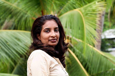 മീശ വിവാദം; യോഗക്ഷേമസഭയ്‌ക്കെതിരെ പോസ്റ്റിട്ട എഴുത്തുകാരിക്ക് നേരെ സൈബര്‍ ആക്രമണം