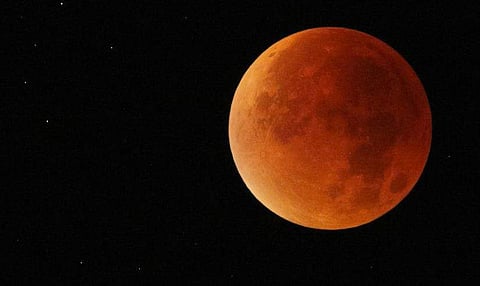 ഗ്രഹണസമയത്ത് ഭക്ഷണം കഴിക്കാമോ?  ശാസ്ത്രം പറയുന്നത് ഇങ്ങനെ 