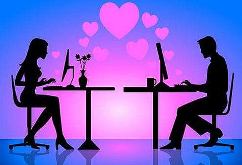 ഐഎസ്‌ഐക്ക് വേണ്ടി ഫേസ്ബുക്ക് വഴി  രഹസ്യം ചോര്‍ത്തി?  പ്രതിരോധ വകുപ്പിലെ ഉദ്യോഗസ്ഥരുടെ അറസ്റ്റ് ഉടന്‍