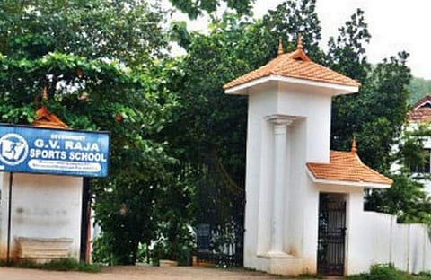 പ്രിന്‍സിപ്പല്‍ ഭക്ഷണത്തില്‍ മായം ചേര്‍ക്കുന്നു ; ജിവി രാജയിലെ ഭക്ഷ്യവിഷബാധയില്‍ സ്‌പെഷല്‍ ബ്രാഞ്ച് റിപ്പോര്‍ട്ട്