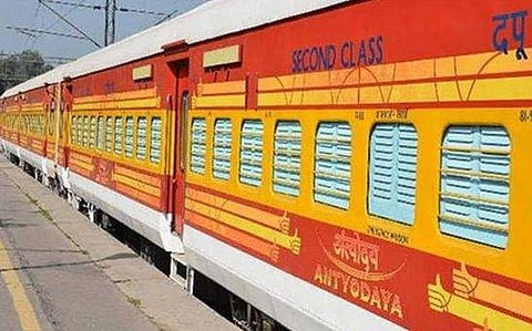 റെയില്‍വേ ചതിച്ചു; അന്ത്യോദയ എക്‌സ്പ്രസിന് ആലപ്പുഴയില്‍ സ്റ്റോപ്പില്ല