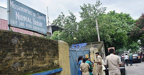 അനാഥ കുട്ടികളെ വിറ്റ് പണമാക്കി; മദര്‍ തെരേസ സ്ഥാപിച്ച മിഷണറീസ് ഓഫ് ചാരിറ്റിക്കെതിരെ കേസ്; കന്യാസ്ത്രീയടക്കം രണ്ട് പേര്‍ അറസ്റ്റില്‍