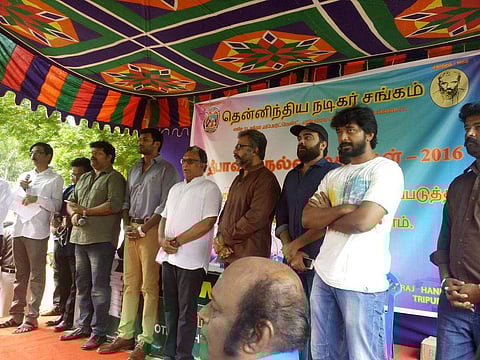 കേരളത്തിന് സഹായഹസ്തവുമായി  നടികര്‍സംഘം ; മുഖ്യമന്ത്രിയുടെ ദുരിതാശ്വാസ ഫണ്ടിലേക്ക് അഞ്ചു ലക്ഷം നൽകും