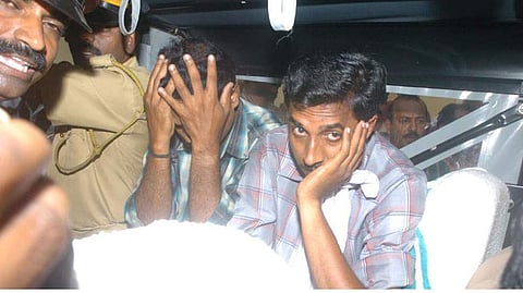 ഉരുട്ടിക്കൊല: ഡിവൈഎസ്പി അടക്കമുള്ളവരുടെ ശിക്ഷ നടപ്പാക്കുന്നത് ഹൈക്കോടതി തടഞ്ഞു