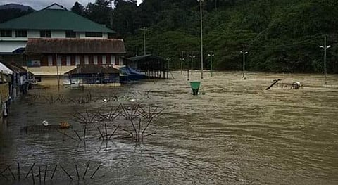 കനത്ത മഴ: എല്ലാ ജില്ലകളിലും ഇന്ന് അവധി