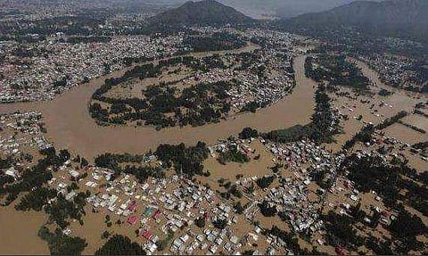 രക്ഷാ പ്രവര്‍ത്തനം ഊര്‍ജ്ജിതമാകുന്നു; കൂടുതല്‍ ഹെലികോപ്റ്ററുകള്‍ എത്തി, പ്രധാനമന്ത്രി ഇന്ന് കേരളത്തില്‍