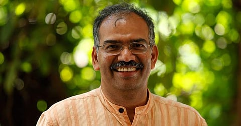 നാം പഠിക്കേണ്ടതുണ്ട്; വിവാദങ്ങള്‍ ദുരിതബാധിതരുടെ താത്പര്യങ്ങള്‍ക്ക് എതിര്; മുരളി തുമ്മാരുകുടി