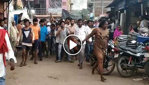 സ്ത്രീയെ നഗ്നയാക്കി മര്‍ദിച്ച് നഗരത്തിന് ചുറ്റും ഓടിച്ചു: 16 പേര്‍ക്കെതിരെ കേസ്, എട്ട് പൊലീസുകാരെ പിരിച്ച് വിട്ടു