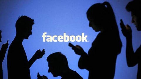 സോഷ്യല്‍ മീഡിയയിലൂടെ തോന്നിയപോലെ പ്രചാരണം നടത്താന്‍ ഇനി പറ്റില്ല; പെരുമാറ്റച്ചട്ടം കൊണ്ടുവരാന്‍ തെരഞ്ഞെടുപ്പ് കമ്മീഷന്‍