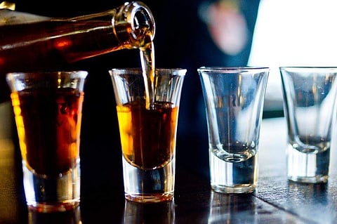 എക്‌സൈസ് തീരുവയിലെ അധിക നിരക്ക് ഒഴിവാക്കി; ഇന്ത്യന്‍ നിര്‍മ്മിത വിദേശമദ്യത്തിന്റെ വില നാളെ മുതല്‍ കുറയും