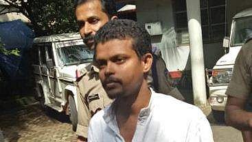 ദിവ്യ​ദർശനം ലഭിച്ചു; മലപ്പുറത്ത് 17 കാരിയെ പീഡിപ്പിച്ച സിദ്ധൻ തങ്ങൾ അറസ്റ്റിൽ