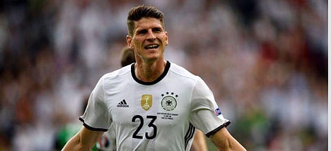 ഓസിലിനൊപ്പം ഗോമസും; ജര്‍മനിക്ക് വേണ്ടിയുള്ള കളി  മതിയാക്കുന്നു