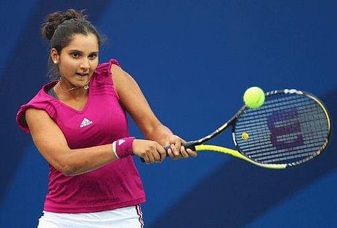 'ടെന്നീസില്ലാതെ ഞാനില്ല'; ഗര്‍ഭകാലത്തും റാക്കറ്റുമേന്തി സാനിയ മിര്‍സ (വീഡിയോ)