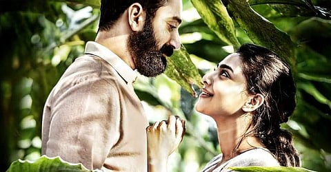 'കുടുംബപ്പേര് മോശമാക്കി'; വരത്തനെ കോടതി കയറ്റാന്‍ പാപ്പാളി കുടുംബം