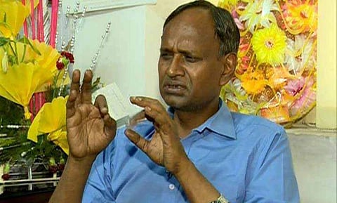 ജനങ്ങള്‍ കഷ്ടപ്പെടുമ്പോള്‍ ക്ഷേത്രങ്ങള്‍ക്ക് എന്തിനാണ് സ്വത്ത് ? പ്രളയക്കെടുതി നേരിടാന്‍ കേരളത്തിലെ മൂന്നു ക്ഷേത്രങ്ങളിലെ സ്വത്ത് ഉപയോഗപ്പെടുത്തണമെന്ന് ബിജെപി എംപി