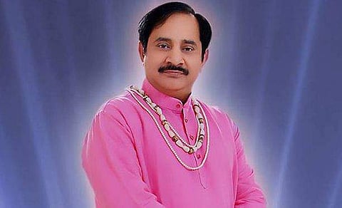 പ്രായപൂര്‍ത്തിയാകാത്ത പെണ്‍കുട്ടിയെയും അമ്മയെയും പീഡിപ്പിച്ചു; സ്വയം പ്രഖ്യാപിത ആള്‍ ദൈവവും മകനും അറസ്റ്റില്‍