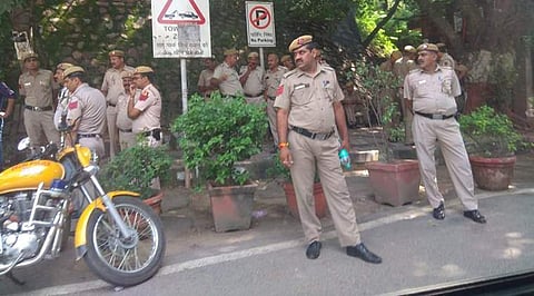 ഇടത് സംഘടനകള്‍ വിജയിച്ചെന്ന് റിസള്‍ട്ട്; ആക്രമണമഴിച്ചുവിട്ട് എബിവിപി: ജെഎന്‍യുവില്‍ വോട്ടെണ്ണല്‍ നിര്‍ത്തിവച്ചു