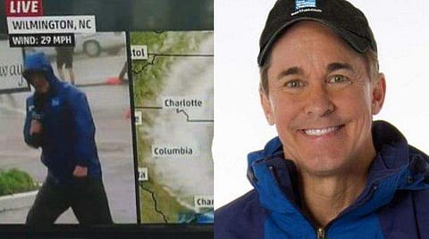 ഫ്‌ളോറന്‍സ് കൊടുങ്കാറ്റില്‍ ആടിയുലഞ്ഞ് ലൈവ് റിപ്പോര്‍ട്ടിംഗ്; ക്യാമറയ്ക്ക് മുന്നിലൂടെ കൂളായി നടന്ന് പ്രദേശവാസികള്‍, ഓവറാക്കി ചളമാക്കിയെന്ന് ട്വിറ്ററേനിയന്‍സ്  (വീഡിയോ)