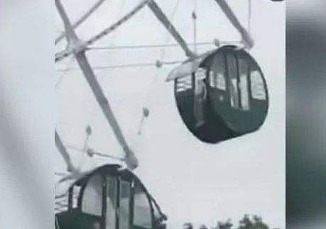 പണം ലാഭിക്കാന്‍ തനിച്ചുവിട്ട് അമ്മ, ജയിന്റ് വീലില്‍ 130 അടി മുകളില്‍ കാലിട്ടടിച്ച് തൂങ്ങികിടന്ന് അഞ്ചുവയസുകാരന്‍, നടുക്കുന്ന വീഡിയോ കാണാം 