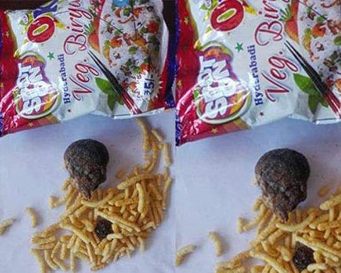 കോഴിക്കോട്ട് സ്നാക്സ് പായ്ക്കറ്റിൽ അജ്ഞാത വസ്തു കണ്ടെത്തി