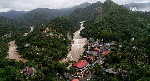 കേരളം നേരിടുന്നത് നൂറ്റാണ്ടിലെ ഏറ്റവും രൂക്ഷമായ പ്രതിസന്ധി, പ്രളയത്തില്‍ മരിച്ചത് 488 പേര്‍ ; 54.11 ലക്ഷം ജനങ്ങള്‍ പ്രളയബാധിതരെന്നും കേന്ദ്രസര്‍ക്കാര്‍