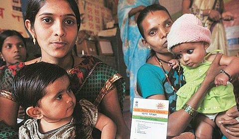 അഡ്മിഷന്‍ നിഷേധിക്കുന്നതും സ്‌കോളര്‍ഷിപ്പ് തടയുന്നതും നിയമവിരുദ്ധം; ആധാര്‍ നല്‍കേണ്ടത് സ്‌കൂളുകളുടെ ഉത്തരവാദിത്വമെന്ന് യുഐഡിഎഐ 