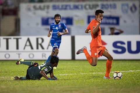 രണ്ടടിയില്‍ രണ്ടാം ജയം; ഗ്രൂപ്പ് ചാംപ്യന്‍മാരായി സെമിയിലേക്ക്; കാണാം ഇന്ത്യ- പാക്കിസ്ഥാന്‍ പോരാട്ടം