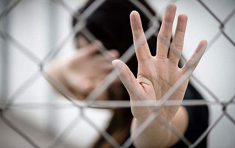 വനിതാ പൊലീസും സ്റ്റേഷനില്‍ സുരക്ഷിതയല്ല; കൂട്ട ബലാത്സംഗത്തിന് ഇരയായി ഉദ്യോഗസ്ഥ