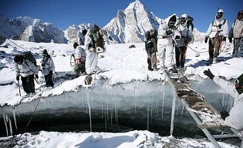 കുളിക്കാന്‍ ഇനി മൂന്നു മാസം കാത്തിരിക്കേണ്ട; സൈനികര്‍ക്കു പുതിയ സംവിധാനം