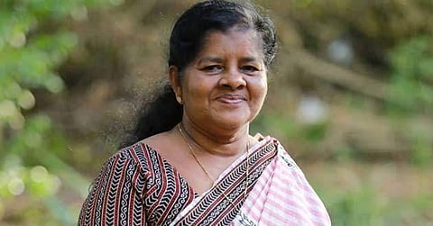 പൊതുമേഖലയ്ക്ക് എതിരായ നീക്കം അനുവദിക്കില്ല; ആലപ്പാട് തീരം സംരക്ഷിച്ച് ഖനനം തുടരും: മെഴ്‌സിക്കുട്ടിയമ്മ