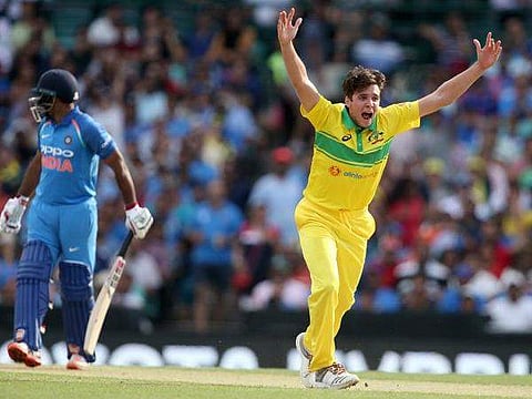 ക്രിക്കറ്റ് ഓസ്ട്രേലിയക്ക് ഇത്ര ദാരിദ്ര്യമോ; മാൻ ഓഫ് ദി മാച്ചിന് സമ്മാനം 'ബാറ്റ് ​ഗ്രിപ്പും ഷൂ ലെയ്സും'