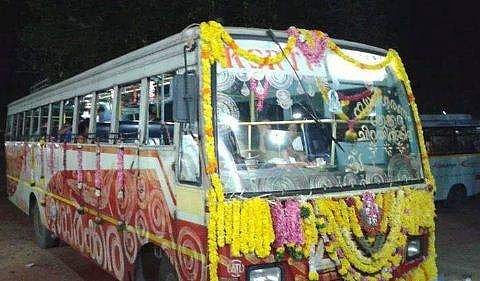 അയ്യപ്പന്‍മാര്‍ക്കായി കെഎസ്ആര്‍ടിസി ഒരുക്കിയത് 1300  ബസുകള്‍; ഗതാഗതക്കുരുക്ക് ഒഴിവാക്കാന്‍ വന്‍ പൊലീസ് സന്നാഹം