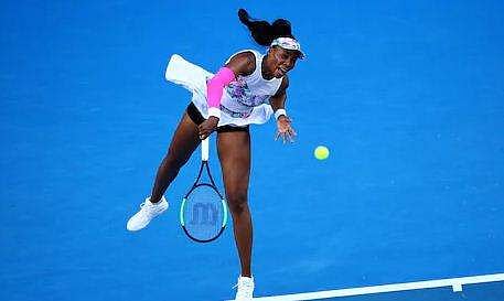 ഓസ്‌ട്രേലിയന്‍ ഓപണ്‍ ; വീനസ് വില്യംസ് പുറത്ത്, ക്വാര്‍ട്ടറില്‍ സെറീന- ഹാലെപ് പോരാട്ടം