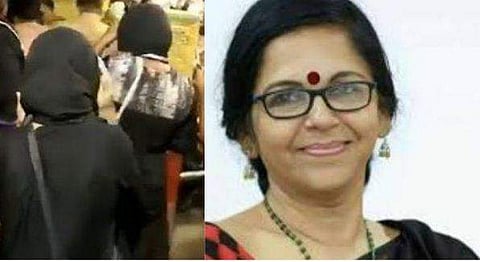 'ശുദ്ധികലശം നടക്കട്ടെ, നടയടച്ചിട്ടെ, മന്ത്രിയും തന്ത്രിയും കൂടിയാലോചിക്കട്ടെ' ; ഈ നിമിഷം ഇനി ഇല്ലാതാവുന്നില്ലല്ലോയെന്ന് ശാരദക്കുട്ടി