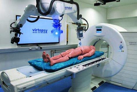 ശരീരം കീറിമുറിക്കില്ല; ഇനി വിര്‍ച്വല്‍ പോസ്റ്റുമോര്‍ട്ടം