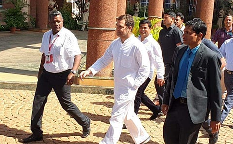 അപ്രതീക്ഷിതമായി രാഹുല്‍ ഗോവ നിയമസഭയില്‍; പരീക്കറുമായി കൂടിക്കാഴ്ച; സ്വകാര്യ സന്ദര്‍ശനമെന്ന് വിശദീകരണം