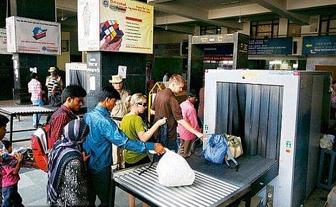 ട്രെയിനില്‍ യാത്ര ചെയ്യണോ? ഇനി മുതല്‍ 20 മിനിറ്റ് നേരത്തെ സ്‌റ്റേഷനിലെത്തണം; സുരക്ഷാ പരിശോധന കര്‍ശനമാക്കാന്‍  റെയില്‍വേ