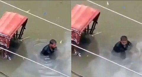 നെഞ്ചൊപ്പം വെളളം, ഏകവരുമാനവും നഷ്ടമായി; റിക്ഷാ തൊഴിലാളി പൊട്ടിക്കരയുന്ന വീഡിയോ പുറത്ത്, ഹൃദയഭേദകം 